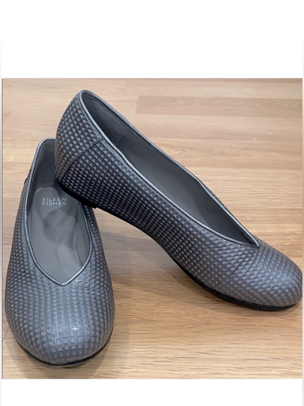 Eileen Fisher Gray Textured Vero Cucio Shoes, Size 8,5